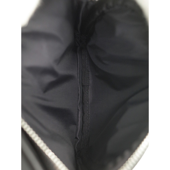 Burberry Nylon Crossbody Shoulder Bag Black - Picture 8 of 9